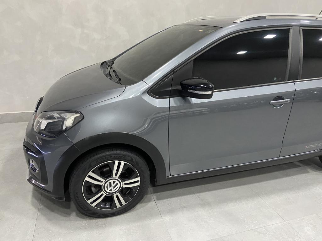 VOLKSWAGEN UP - Foto