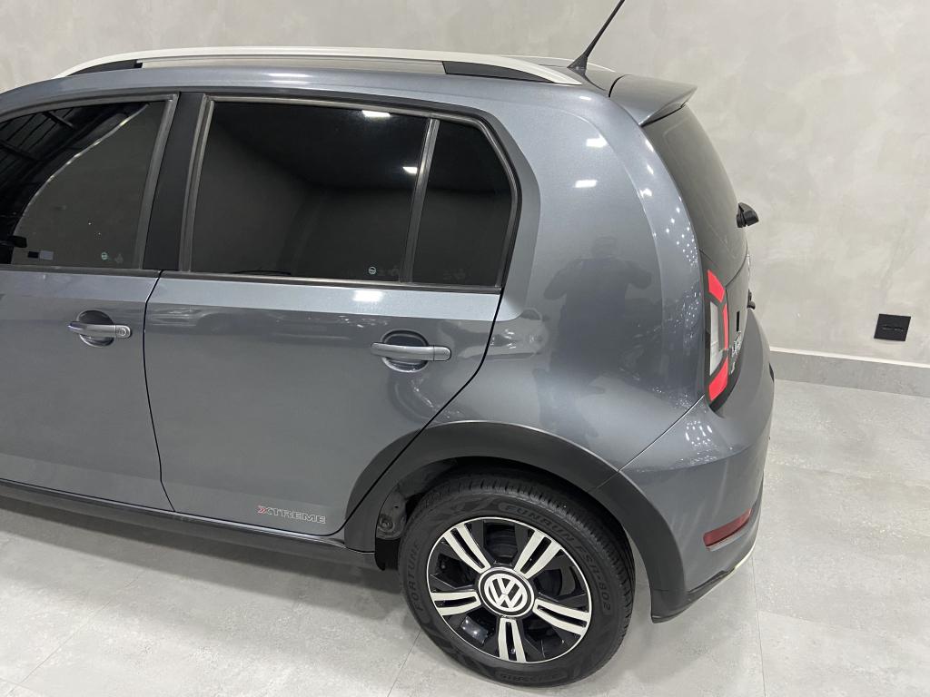 VOLKSWAGEN UP - Foto