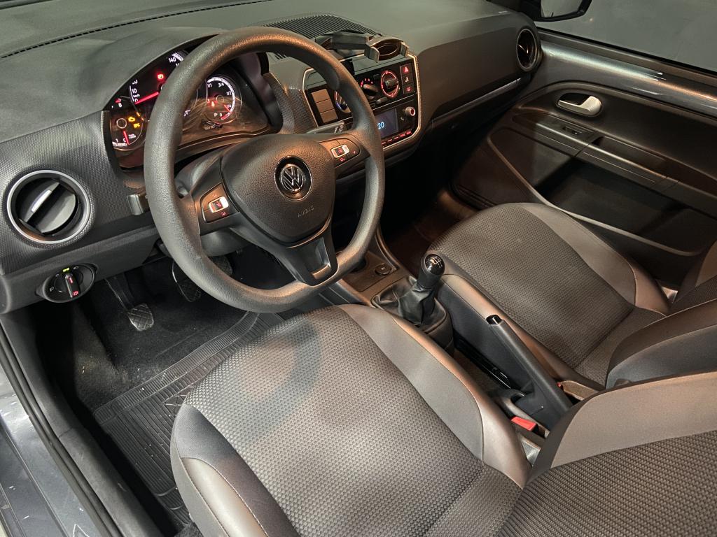 VOLKSWAGEN UP - Foto