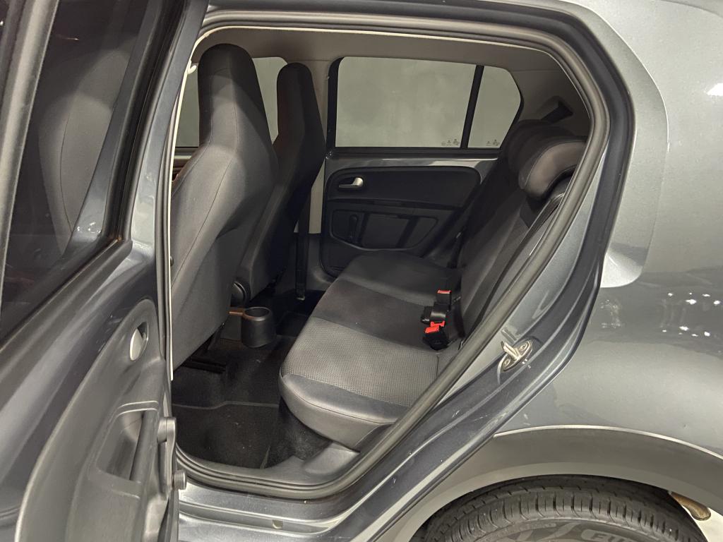 VOLKSWAGEN UP - Foto