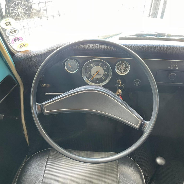 VOLKSWAGEN Variant - Foto