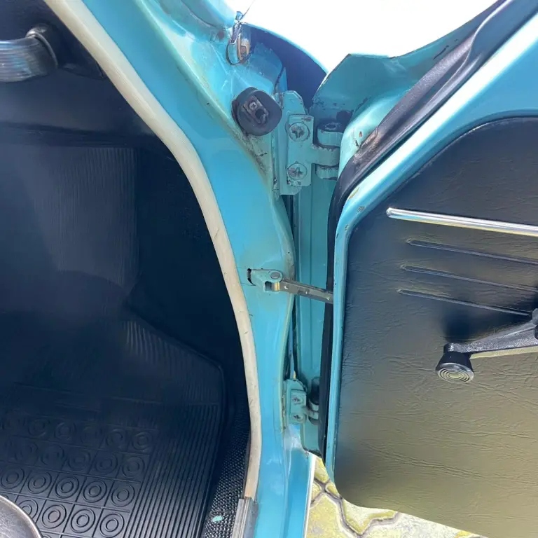 VOLKSWAGEN Variant - Foto