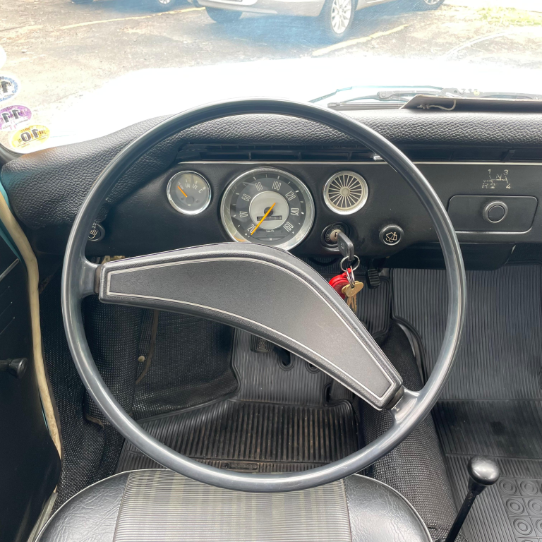 VOLKSWAGEN Variant - Foto