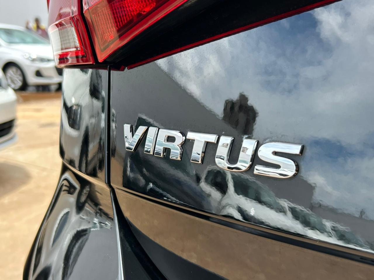 VOLKSWAGEN Virtus - Foto