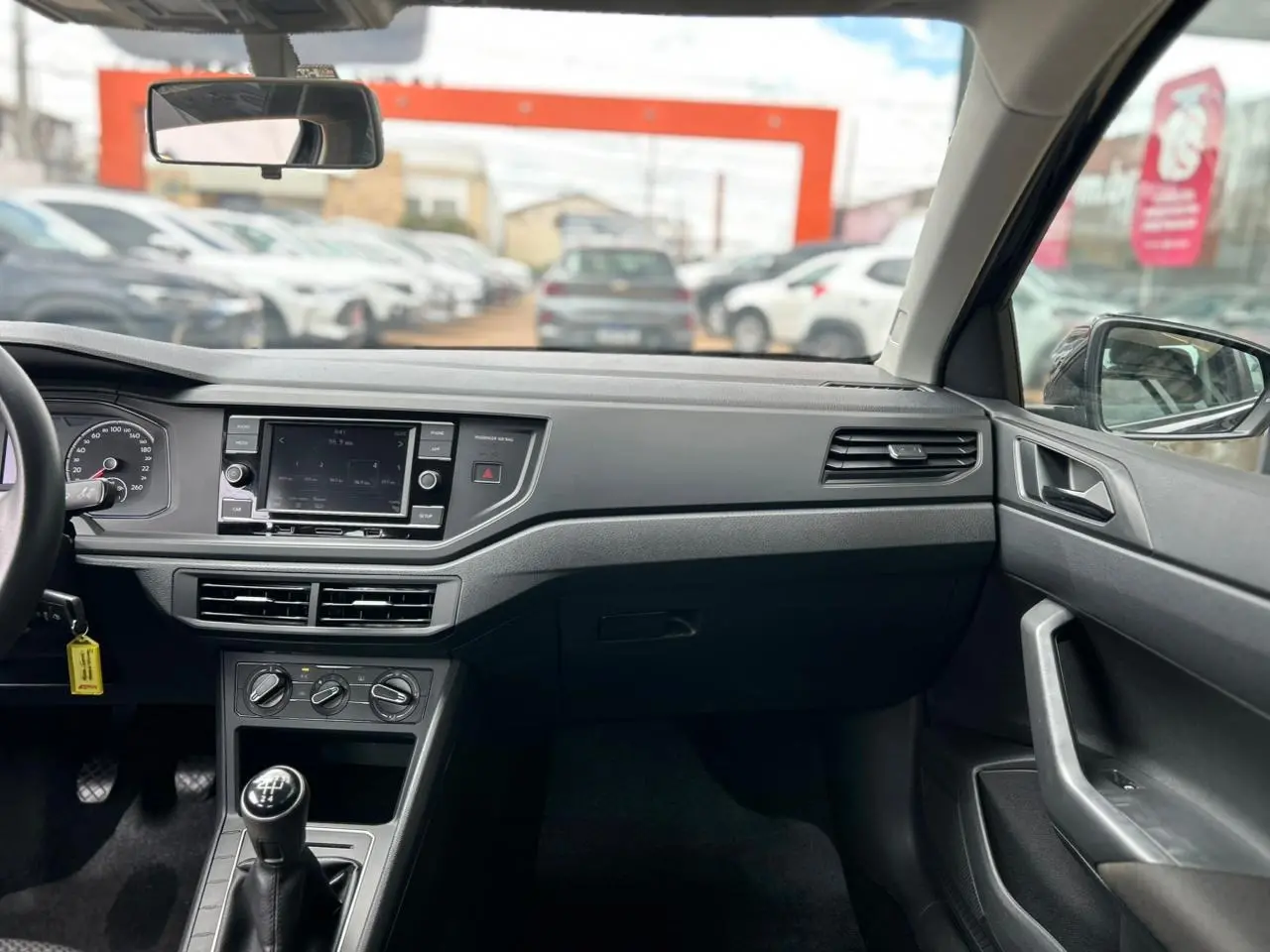 VOLKSWAGEN Virtus - Foto