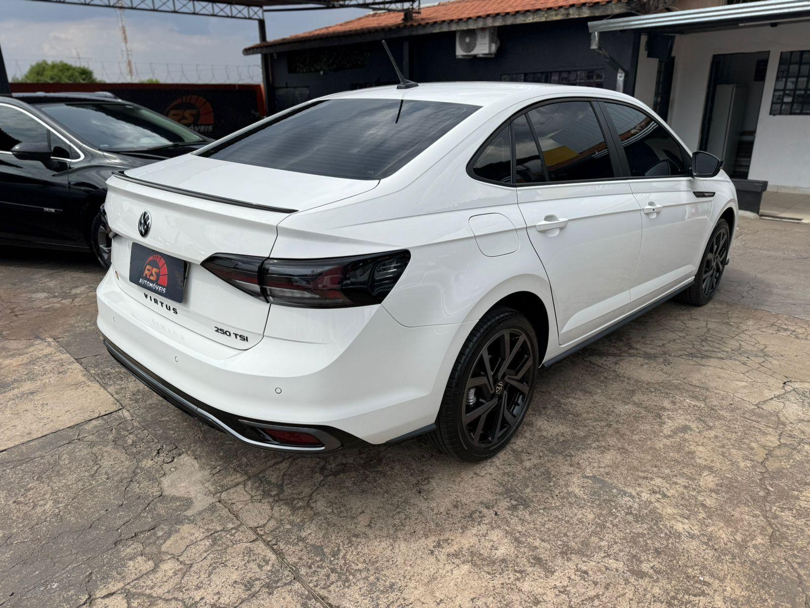 VOLKSWAGEN Virtus - Foto