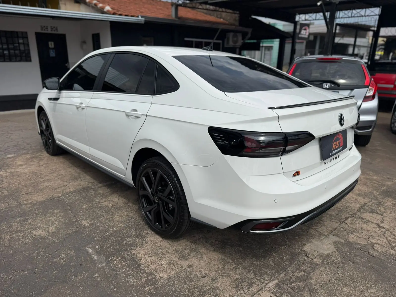 VOLKSWAGEN Virtus - Foto