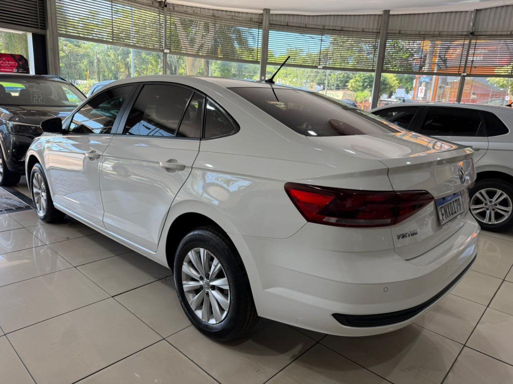 VOLKSWAGEN Virtus - Foto