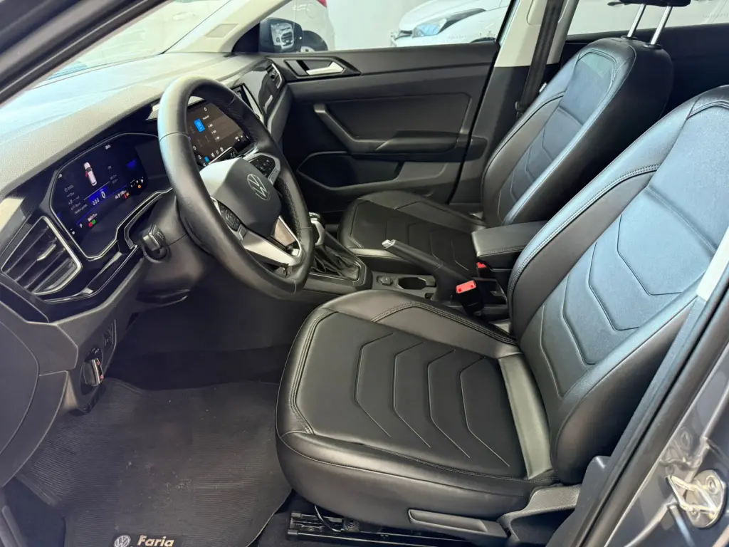 VOLKSWAGEN Virtus - Foto