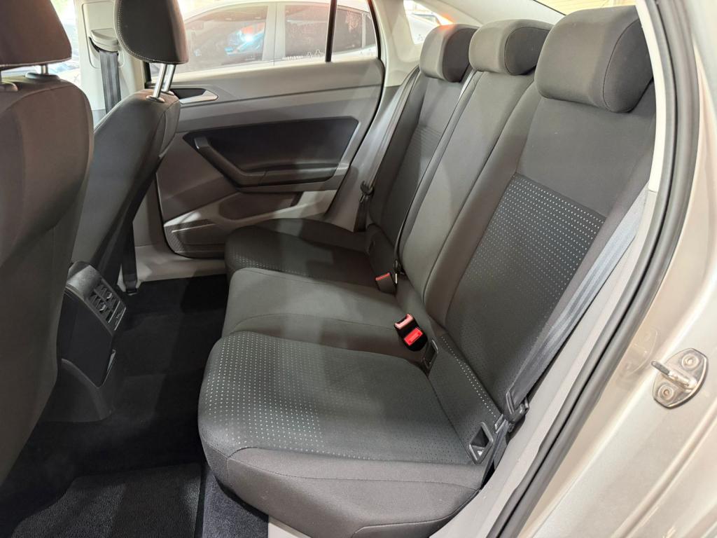 VOLKSWAGEN Virtus - Foto