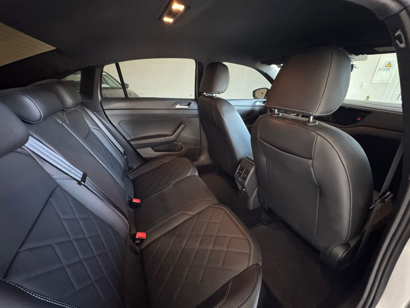 VOLKSWAGEN Virtus - Foto