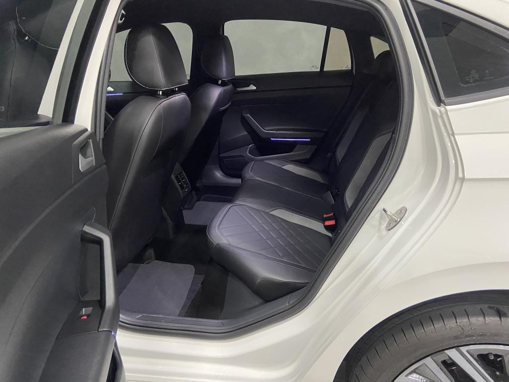 VOLKSWAGEN Virtus - Foto