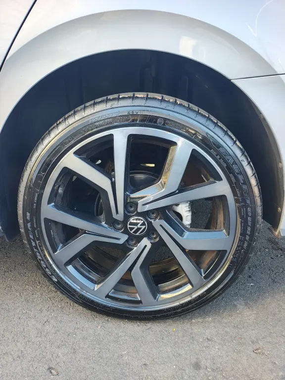 VOLKSWAGEN Virtus - Foto