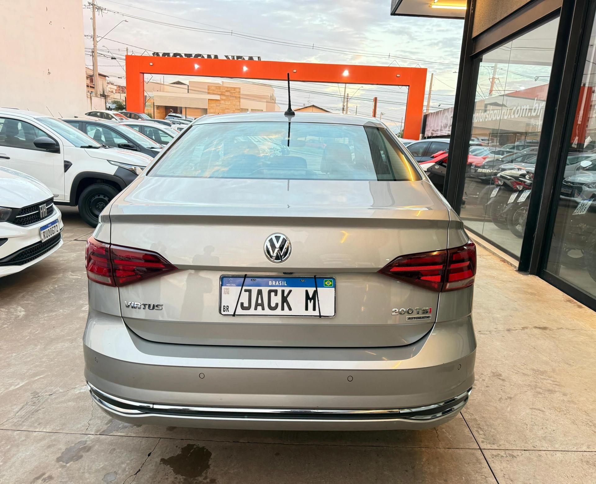 VOLKSWAGEN Virtus - Foto