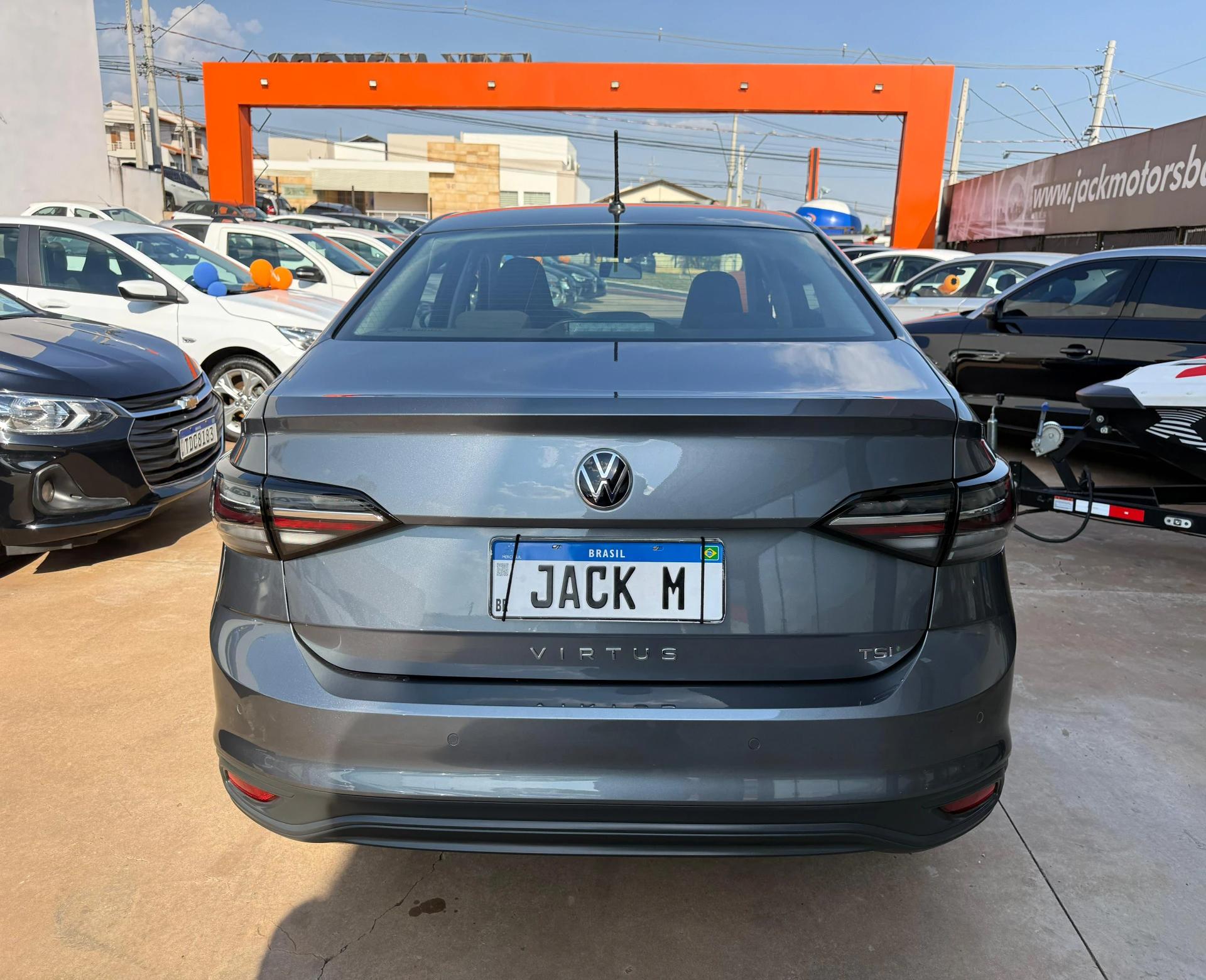 VOLKSWAGEN Virtus - Foto