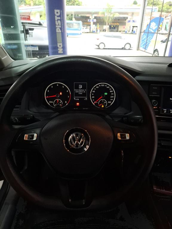 VOLKSWAGEN Virtus - Foto