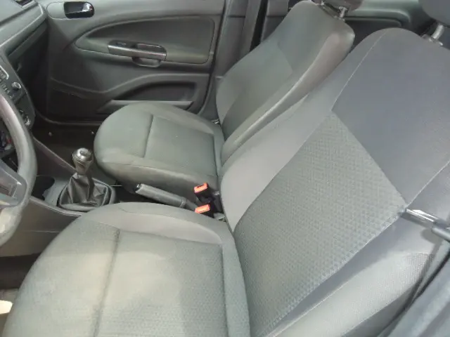 VOLKSWAGEN Voyage - Foto