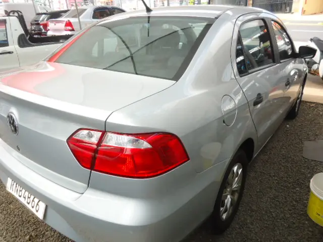 VOLKSWAGEN Voyage - Foto