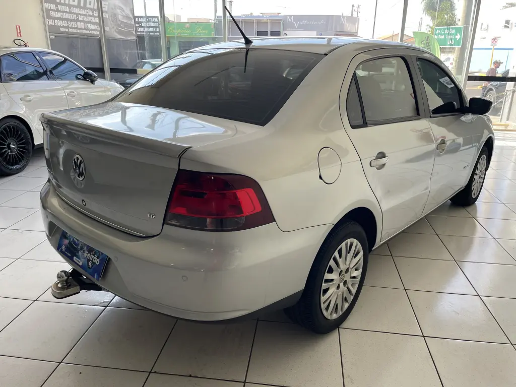 VOLKSWAGEN Voyage - Foto