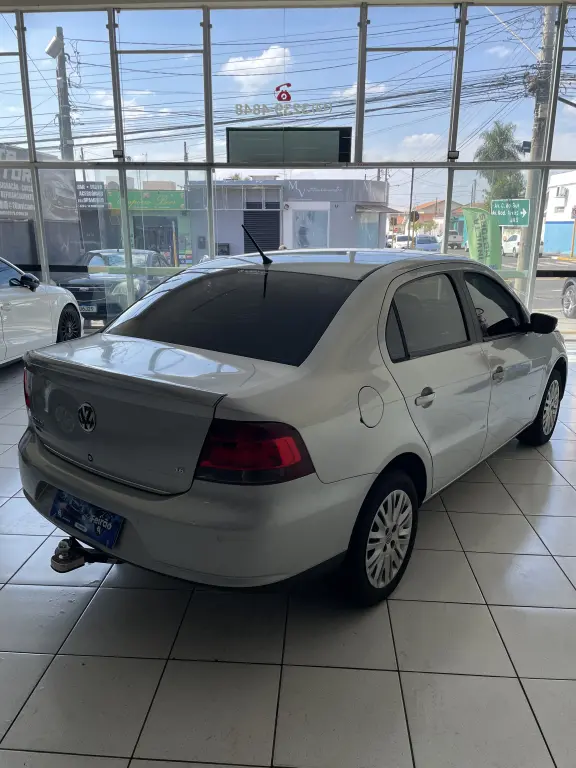 VOLKSWAGEN Voyage - Foto