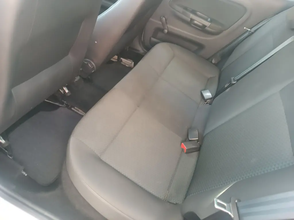 VOLKSWAGEN Voyage - Foto