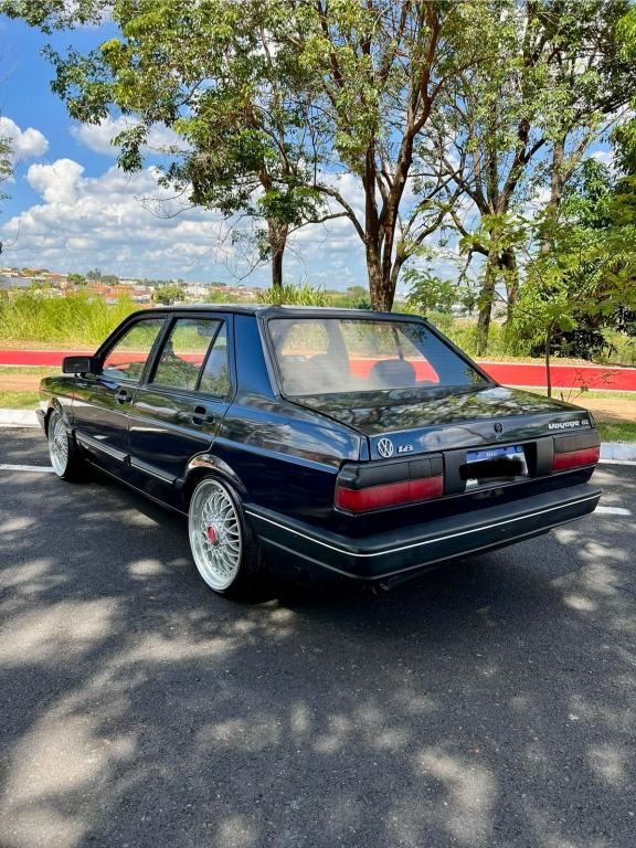 VOLKSWAGEN Voyage - Foto