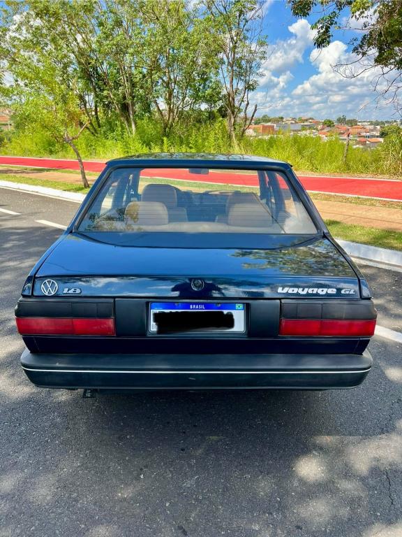 VOLKSWAGEN Voyage - Foto