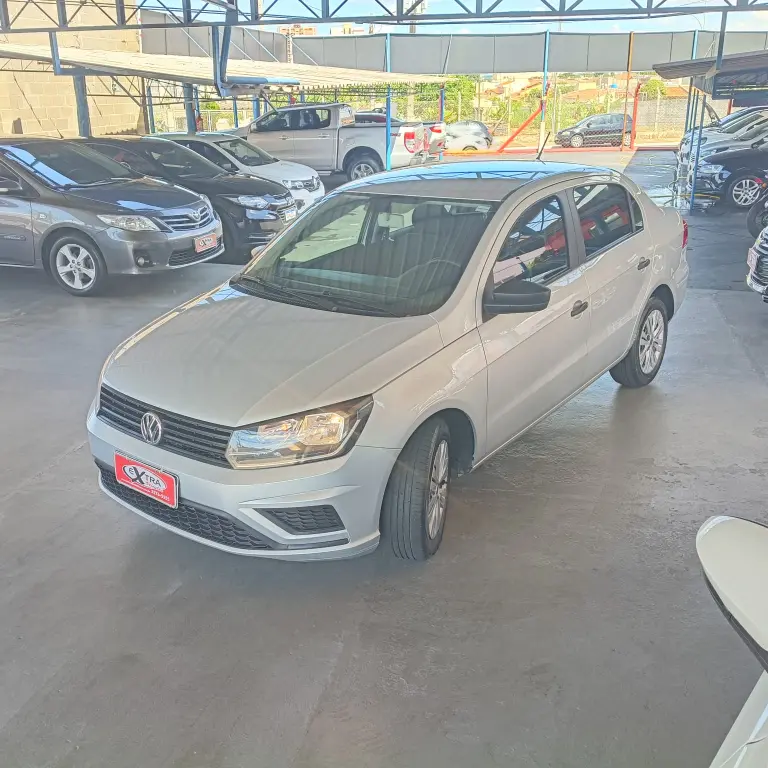 VOLKSWAGEN Voyage - Foto