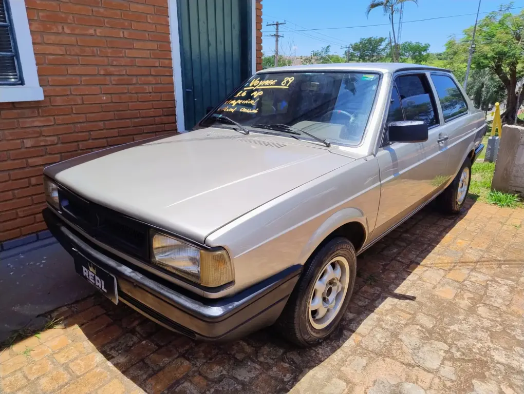 VOLKSWAGEN Voyage - Foto