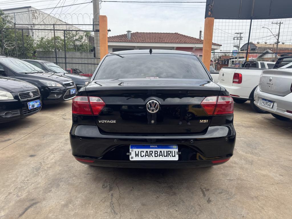 VOLKSWAGEN Voyage - Foto