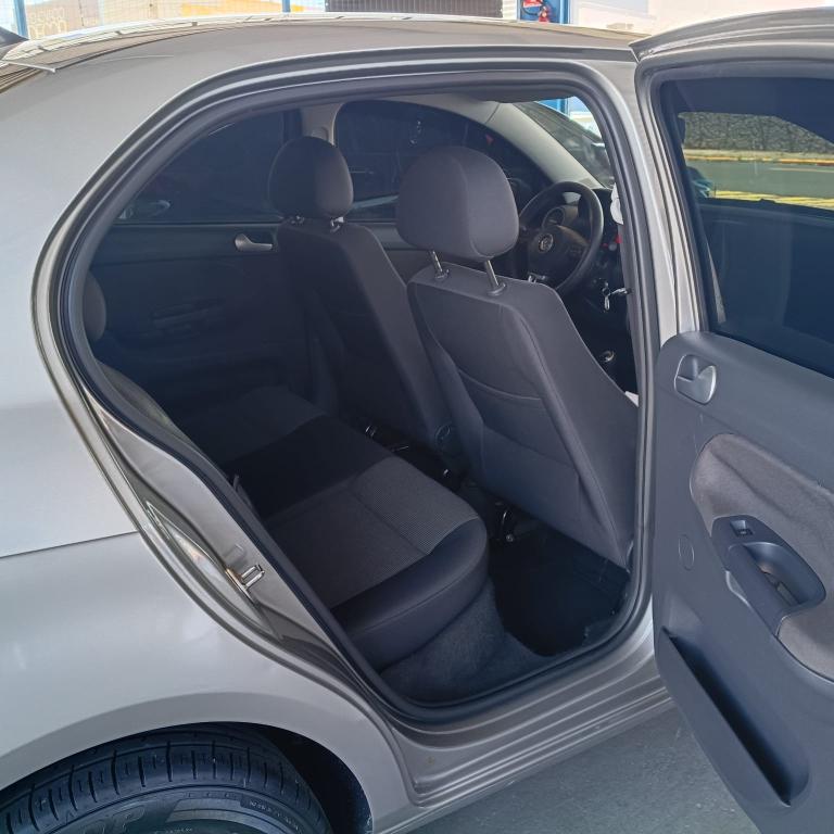 VOLKSWAGEN Voyage - Foto