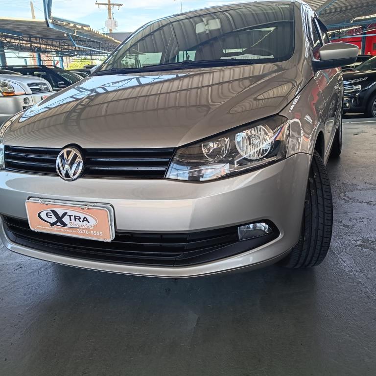 VOLKSWAGEN Voyage - Foto