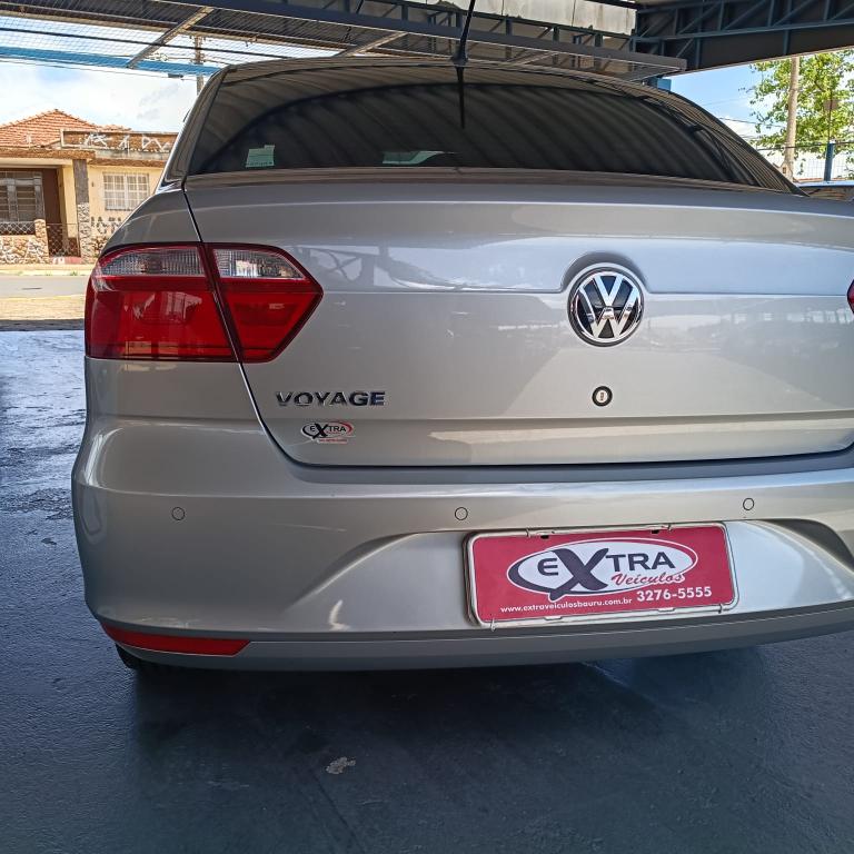 VOLKSWAGEN Voyage - Foto