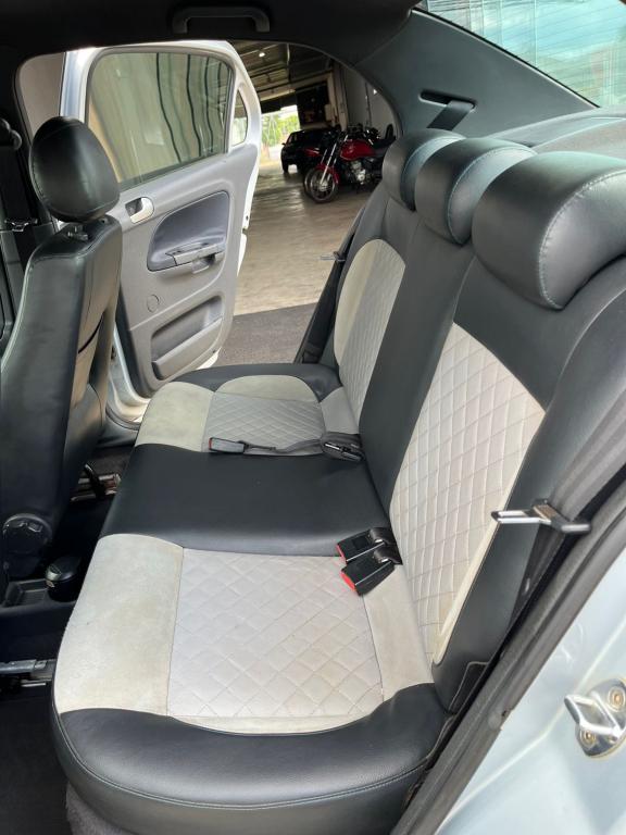 VOLKSWAGEN Voyage - Foto