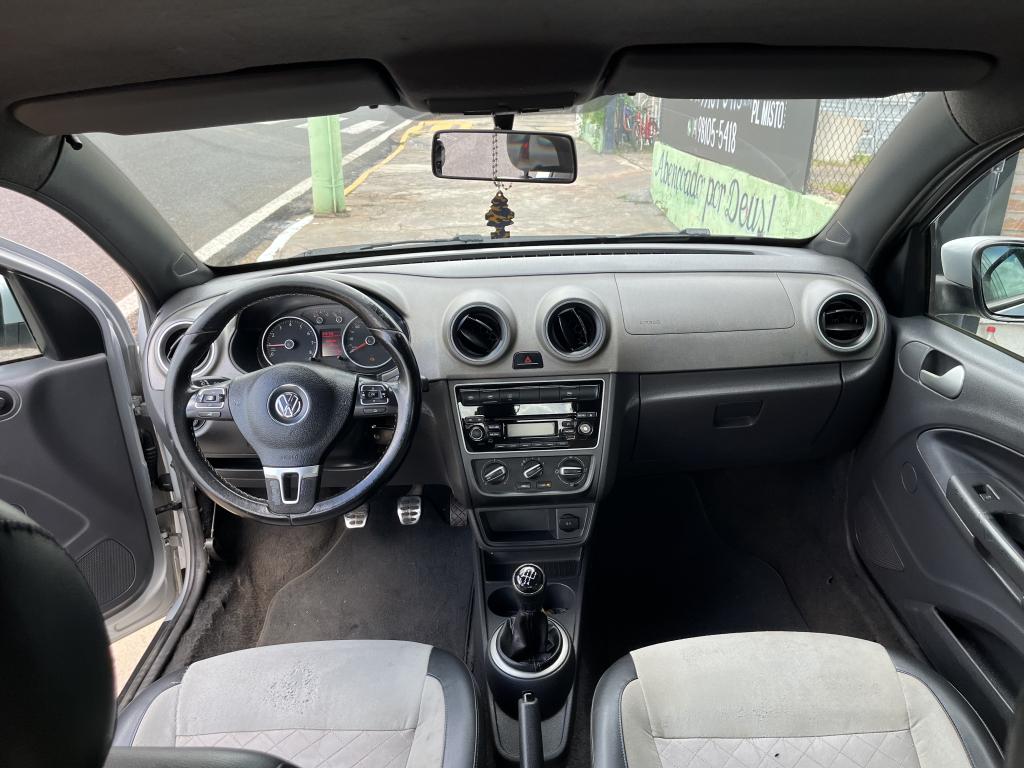 VOLKSWAGEN Voyage - Foto