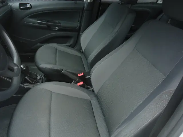 VOLKSWAGEN Voyage - Foto