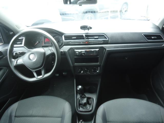 VOLKSWAGEN Voyage - Foto