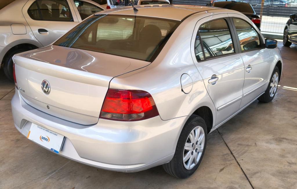 VOLKSWAGEN Voyage - Foto