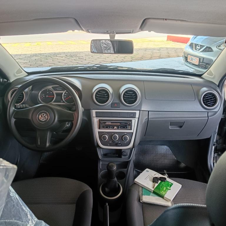 VOLKSWAGEN Voyage - Foto