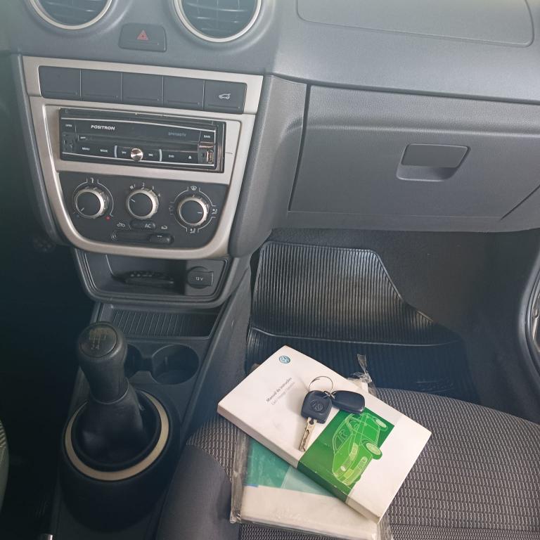 VOLKSWAGEN Voyage - Foto