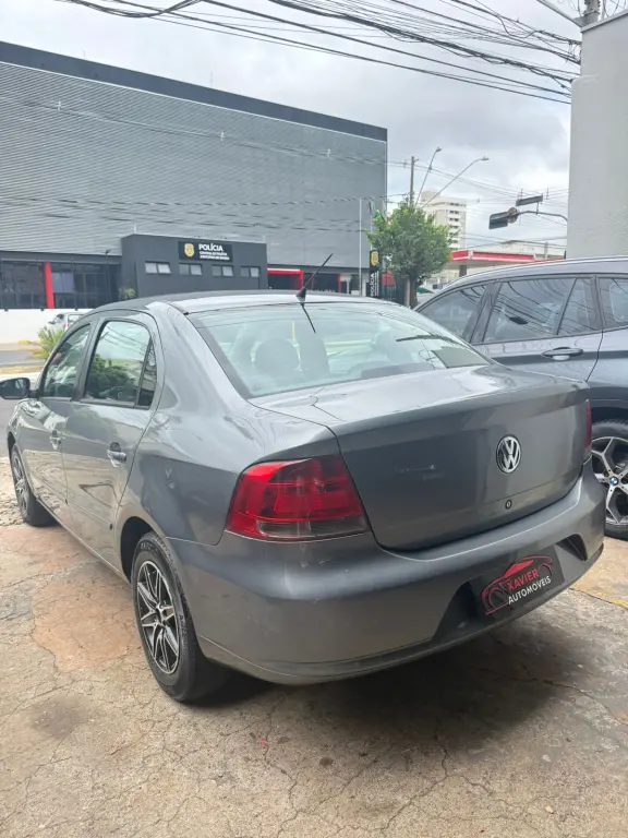 VOLKSWAGEN Voyage - Foto