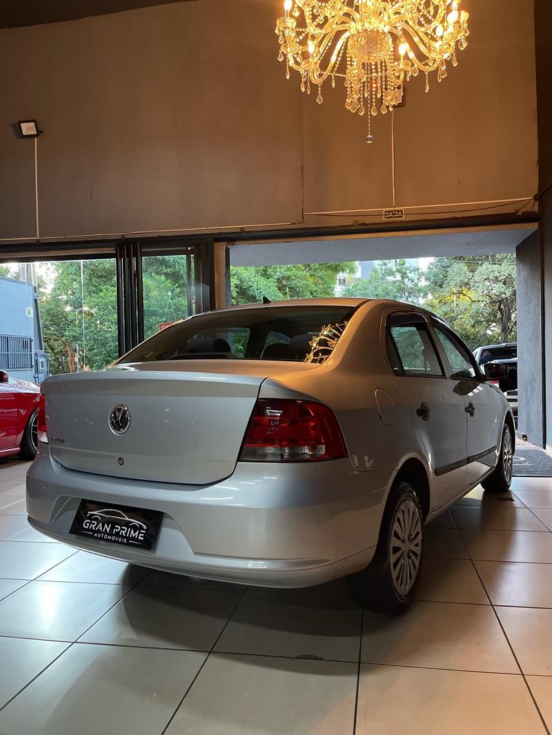 VOLKSWAGEN Voyage - Foto