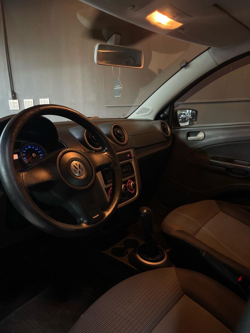 VOLKSWAGEN Voyage - Foto