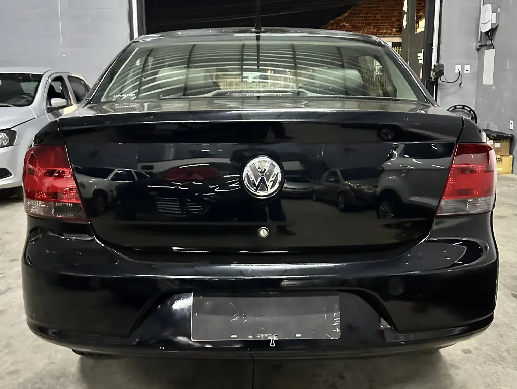 VOLKSWAGEN Voyage - Foto