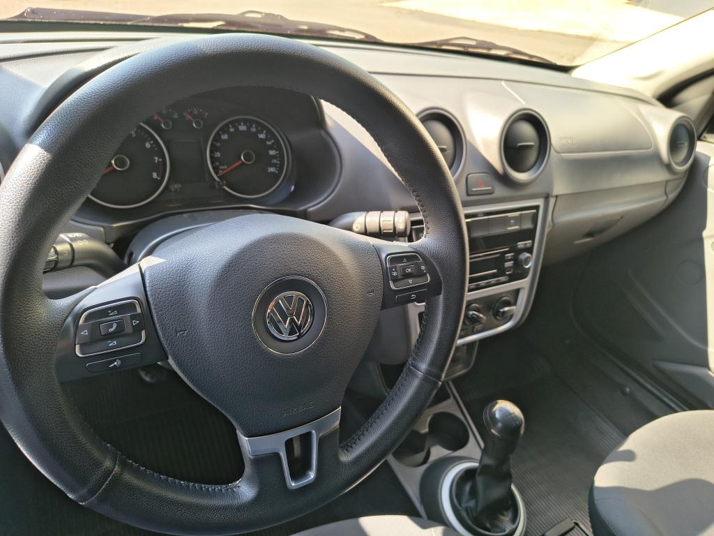 VOLKSWAGEN Voyage - Foto