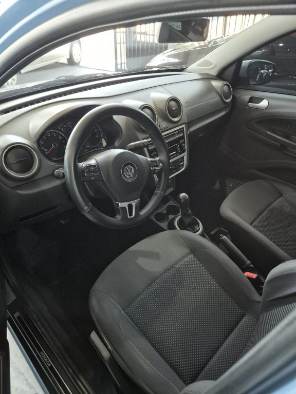 VOLKSWAGEN Voyage - Foto