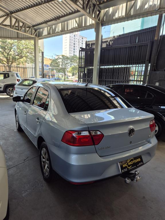 VOLKSWAGEN Voyage - Foto