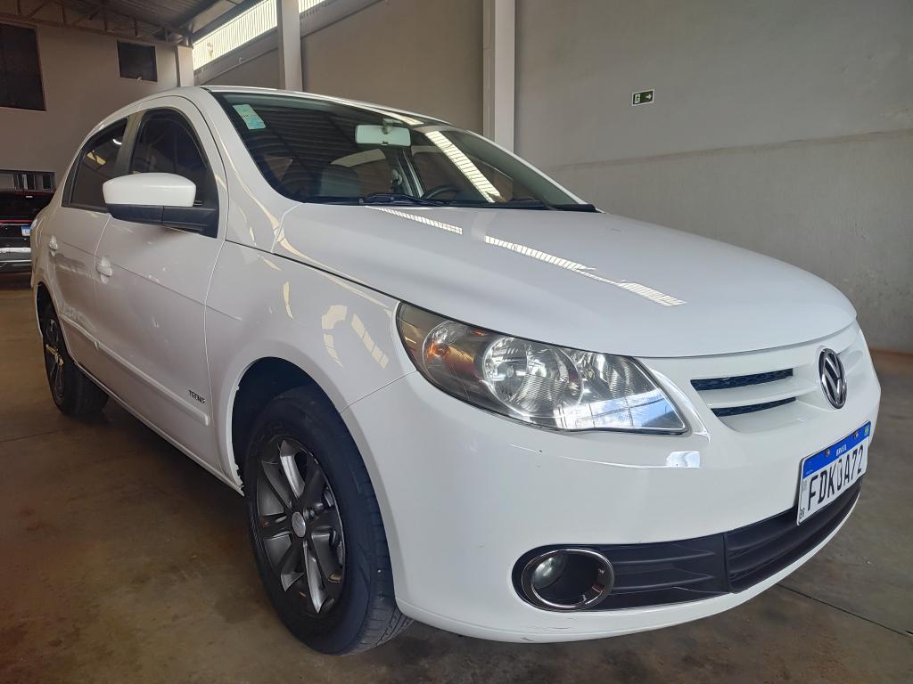 VOLKSWAGEN Voyage - Foto