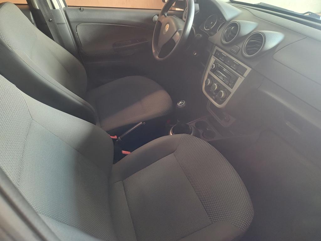 VOLKSWAGEN Voyage - Foto