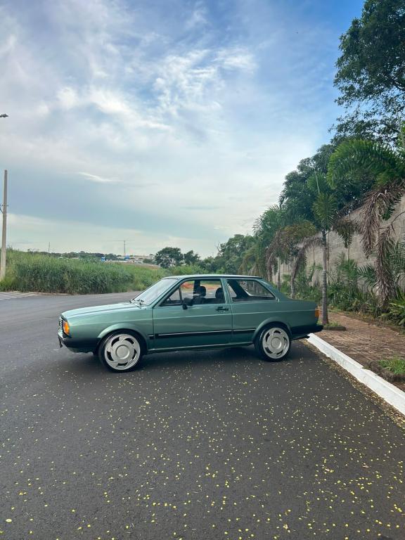 VOLKSWAGEN Voyage - Foto